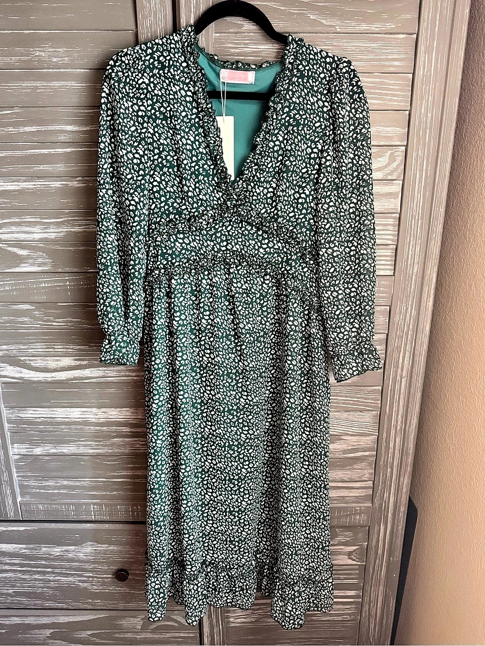 C+D+M Green & White Midi Dress Size Medium NWT